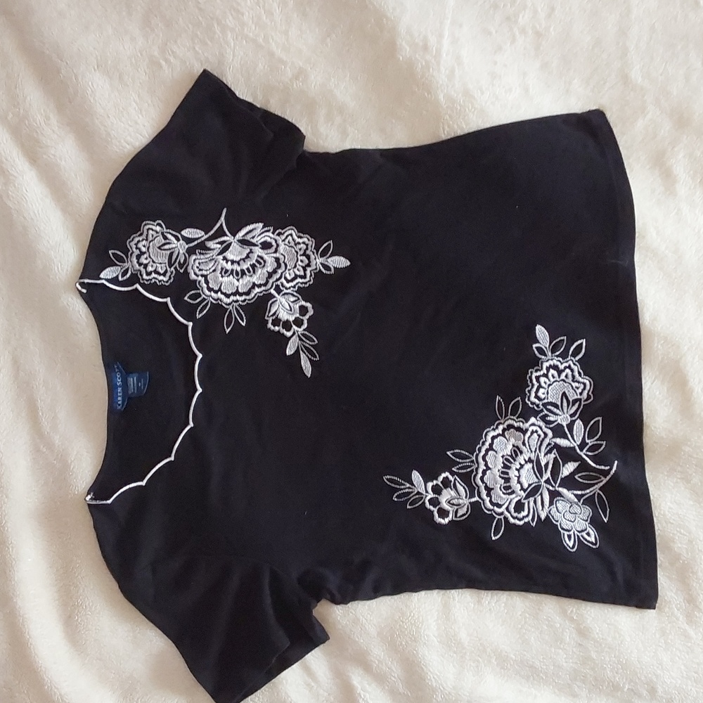 Karen Scott: Womens, Medium, Black T-Shirt